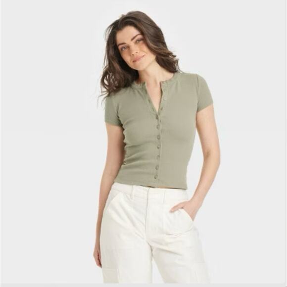 Green Ribbed Button-Up Baby Tee Universal Threads - Picture 1 of 4